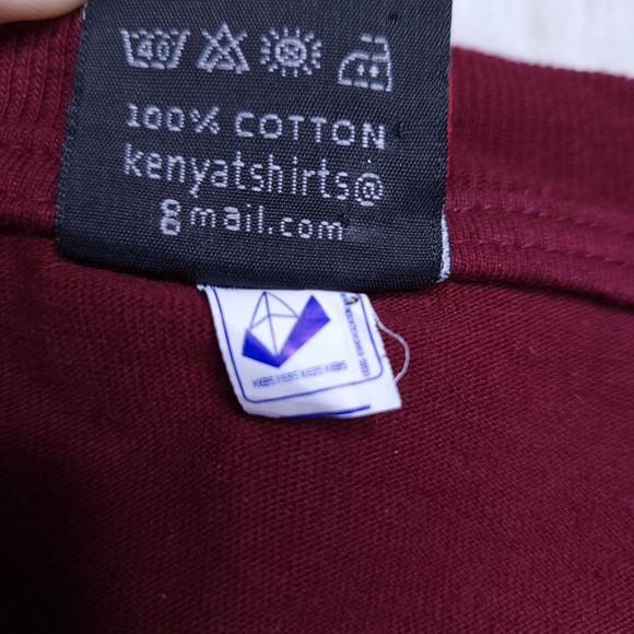 Vintage Hakuna Matata Embroidered Maroon T-Shirt Lion King Born In Kenya Size S - Picture 4 of 7